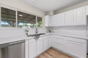 7327 Stone Pine Ln, Houston, TX 77041 - Photo 9