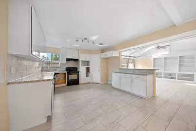 19218 Enchanted Oaks Drive, Spring, TX 77388 - Photo 7