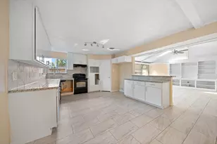 19218 Enchanted Oaks Dr, Spring, TX 77388 - Photo 7