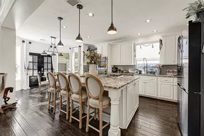 3019 Brook Shore Court, Houston, TX 77345 - Photo 7