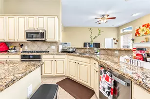 12806 Ridge Bank Ln, Houston, TX 77041 - Photo 15