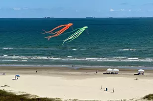 801 E Beach Dr, Galveston, TX 77550 - Photo 21