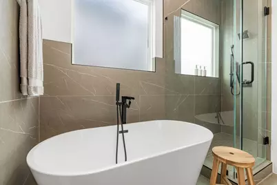 3410 Baer Street #A, Houston, TX 77020 - Photo 19