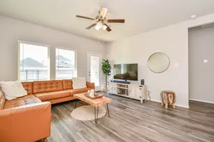 16868 Pink Wintergreen Dr, Conroe, TX 77385 - Photo 13