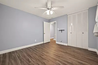 114 E Wildwinn Drive, Alvin, TX 77511 - Photo 33