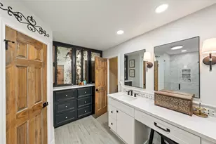 11810 Cypresswood Dr, Houston, TX 77070 - Photo 9