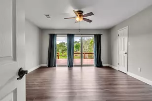 2703 Shady Ln, Webster, TX 77598 - Photo 11