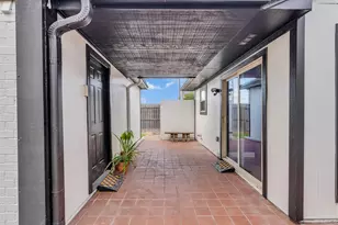 2703 Shady Ln, Webster, TX 77598 - Photo 3