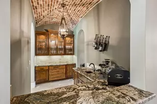 13127 Highwood Rd, Houston, TX 77079 - Photo 17
