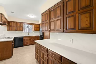 16418 Heatherdale Dr, Houston, TX 77059 - Photo 21