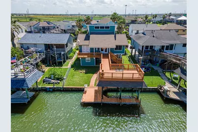 3 N Pelican Street, La Marque, TX 77568 - Photo 1