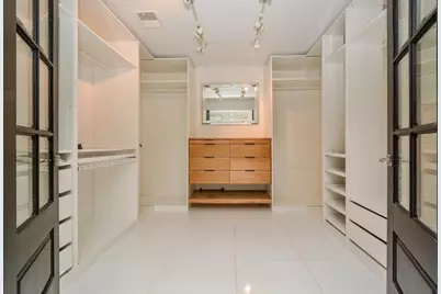 10603 Riverview Drive, Houston, TX 77042 - Photo 37