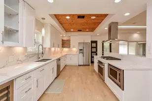 10603 Riverview Dr, Houston, TX 77042 - Photo 27