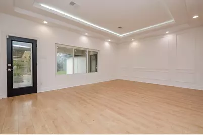 10603 Riverview Drive, Houston, TX 77042 - Photo 19