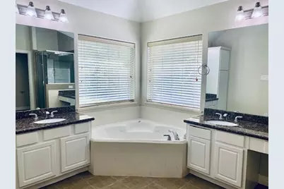 2811 Cresthollow Lane, Houston, TX 77082 - Photo 11