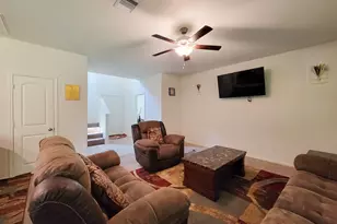 10793 Castle Rock Dr, Cleveland, TX 77328 - Photo 7