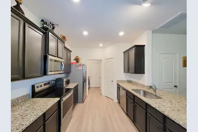 10793 Castle Rock Drive, Cleveland, TX 77328 - Photo 9