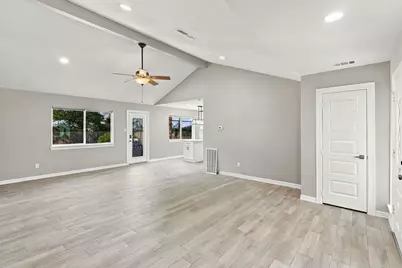 1704 S 1st Street, Conroe, TX 77301 - Photo 7