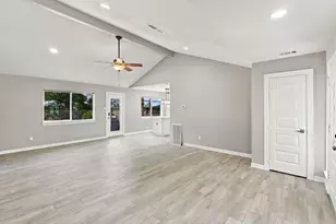1704 S 1st St, Conroe, TX 77301 - Photo 7