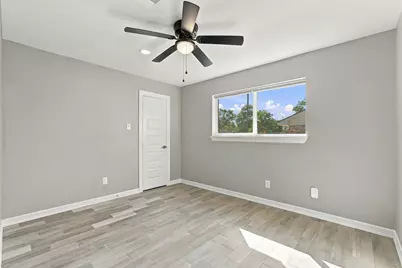 1704 S 1st Street, Conroe, TX 77301 - Photo 21