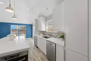 13006 Wedgewater Ln, Pearland, TX 77584 - Photo 17