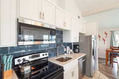 4219 Liberty Drive, Galveston, TX 77554 - Photo 9