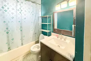 4806 Brookfield Dr, Houston, TX 77045 - Photo 7