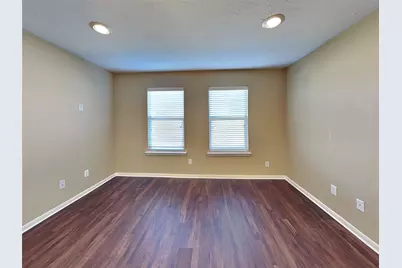 913 Almond Street, Baytown, TX 77521 - Photo 11