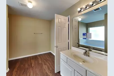 913 Almond Street, Baytown, TX 77521 - Photo 15