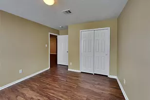 913 Almond St, Baytown, TX 77521 - Photo 21