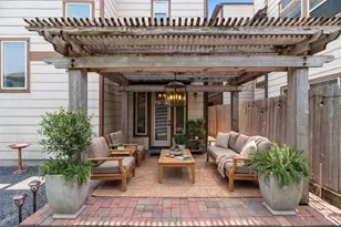 1029 W 21st St, Houston, TX 77008 - Photo 5