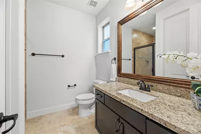 1029 W 21st Street #D, Houston, TX 77008 - Photo 33