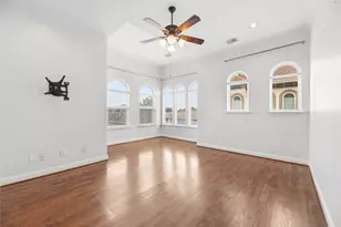1029 W 21st St, Houston, TX 77008 - Photo 21