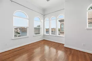 1029 W 21st St, Houston, TX 77008 - Photo 23