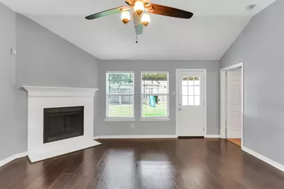223 Fantasy Lane, Montgomery, TX 77356 - Photo 5