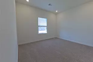 8315 Amber Summit Ln, Angleton, TX 77515 - Photo 5