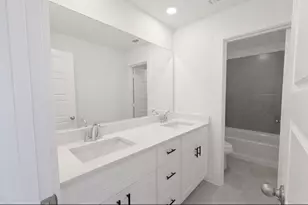 8315 Amber Summit Ln, Angleton, TX 77515 - Photo 19