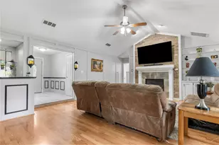 3503 Quail Cir, Sealy, TX 77474 - Photo 5