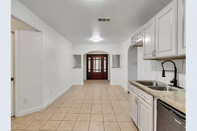 4930 Holloway Drive, Houston, TX 77048 - Photo 19