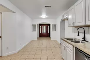4930 Holloway Dr, Houston, TX 77048 - Photo 19