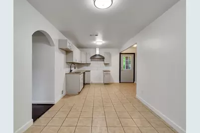 4930 Holloway Drive, Houston, TX 77048 - Photo 17