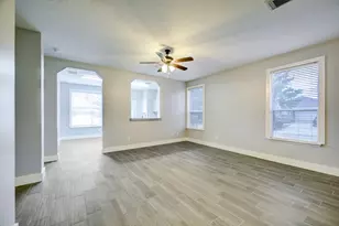 21902 Willow Shade Ln, Tomball, TX 77375 - Photo 3