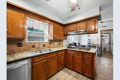 13718 Balmore Circle, Houston, TX 77069 - Photo 17