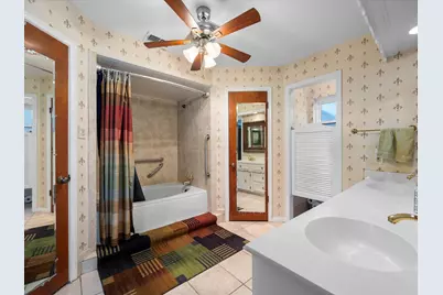 13718 Balmore Circle, Houston, TX 77069 - Photo 23