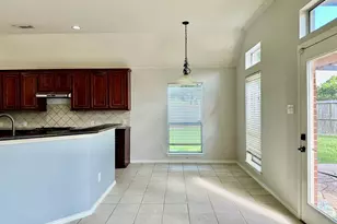 3131 Valley Ct, Manvel, TX 77578 - Photo 7