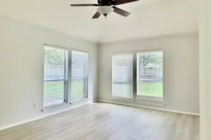 3131 Valley Ct, Manvel, TX 77578 - Photo 15