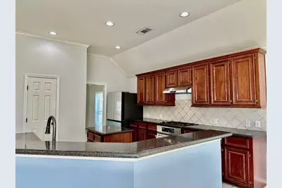 3131 Valley Court, Manvel, TX 77578 - Photo 9