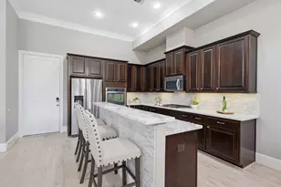 1135 W 21st St, Houston, TX 77008 - Photo 3