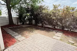 11720 Chanteloup Dr, Houston, TX 77047 - Photo 27
