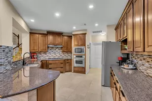 2 Glistening Pond Pl, The Woodlands, TX 77382 - Photo 11